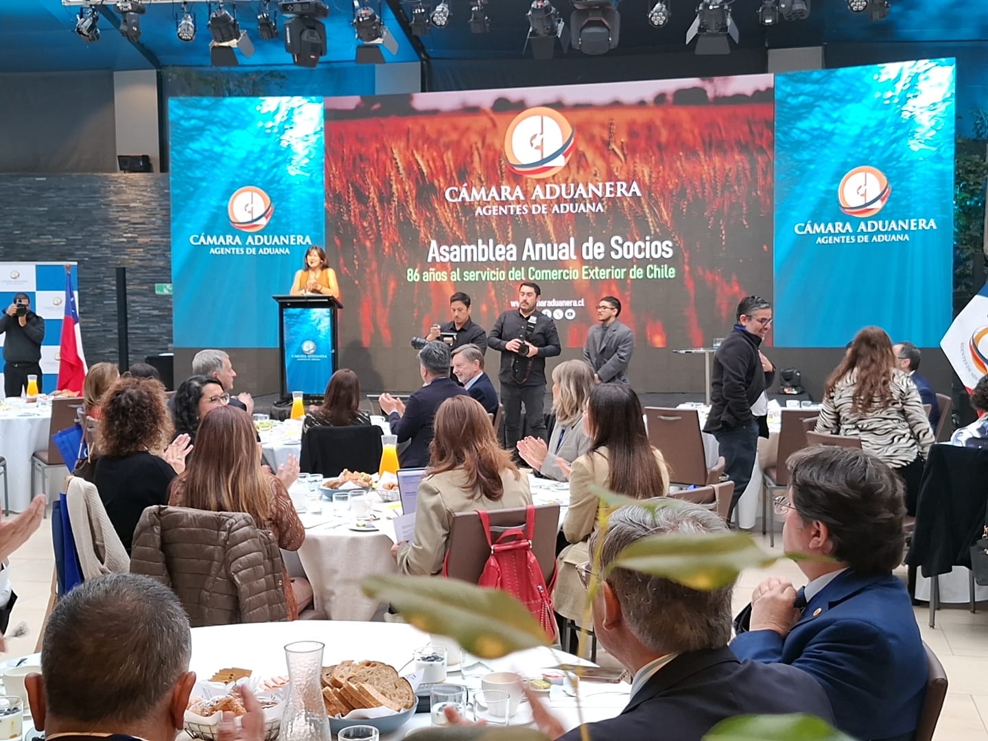 Camcap participa activamente en la Asamblea Anual de la Cámara Aduanera de Chile
